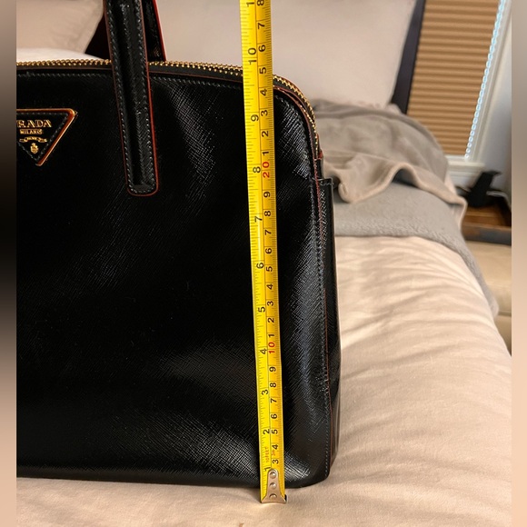 Prada SAFFIANO LEATHER HANDBAG - Picture 11 of 13